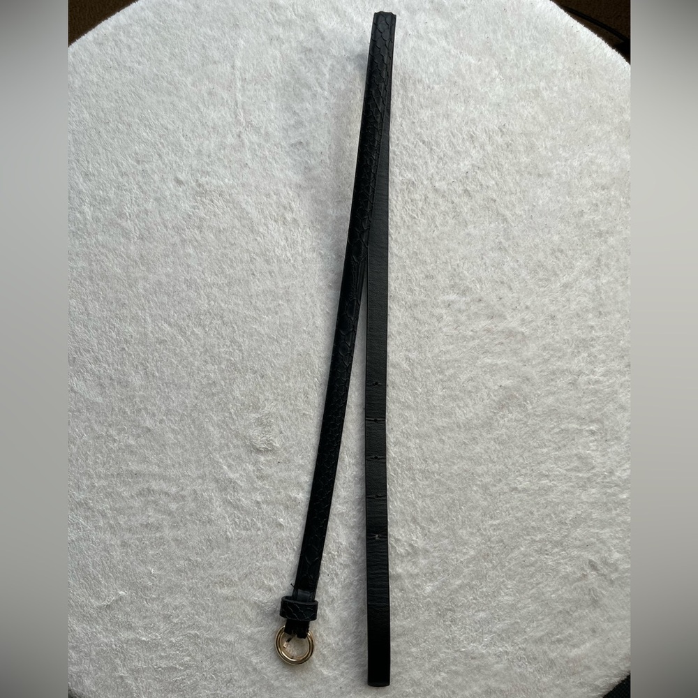 Thin black belt